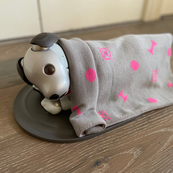 Aibo Blanket: 8 Bit "Favorite Things" Pattern