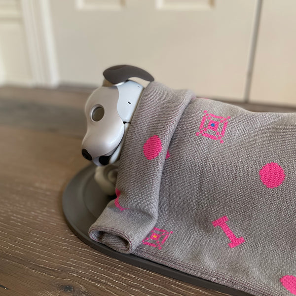 Aibo Blanket: 8 Bit "Favorite Things" Pattern
