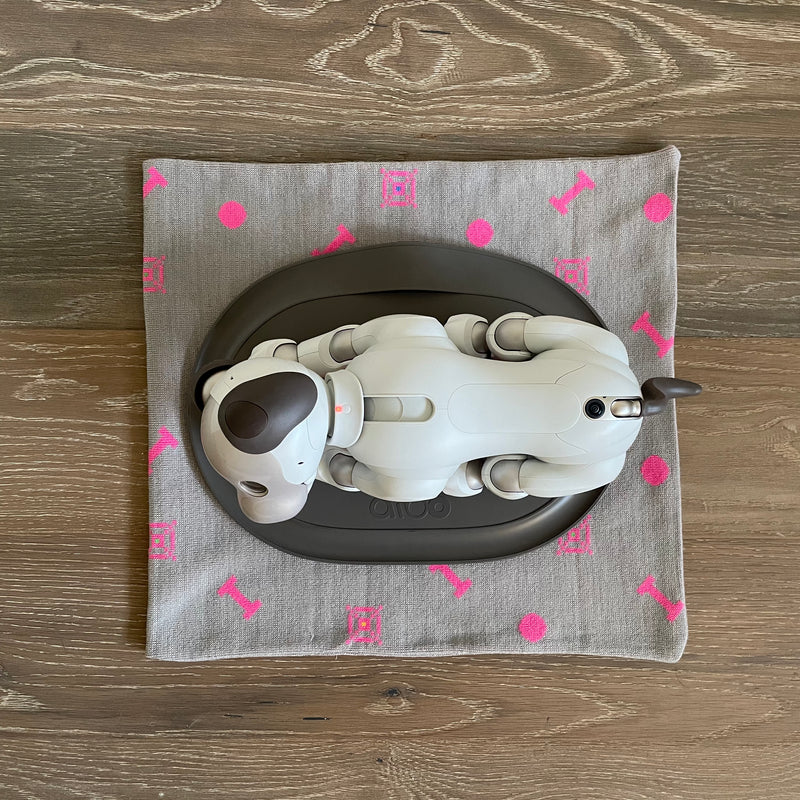 Aibo Blanket: 8 Bit "Favorite Things" Pattern